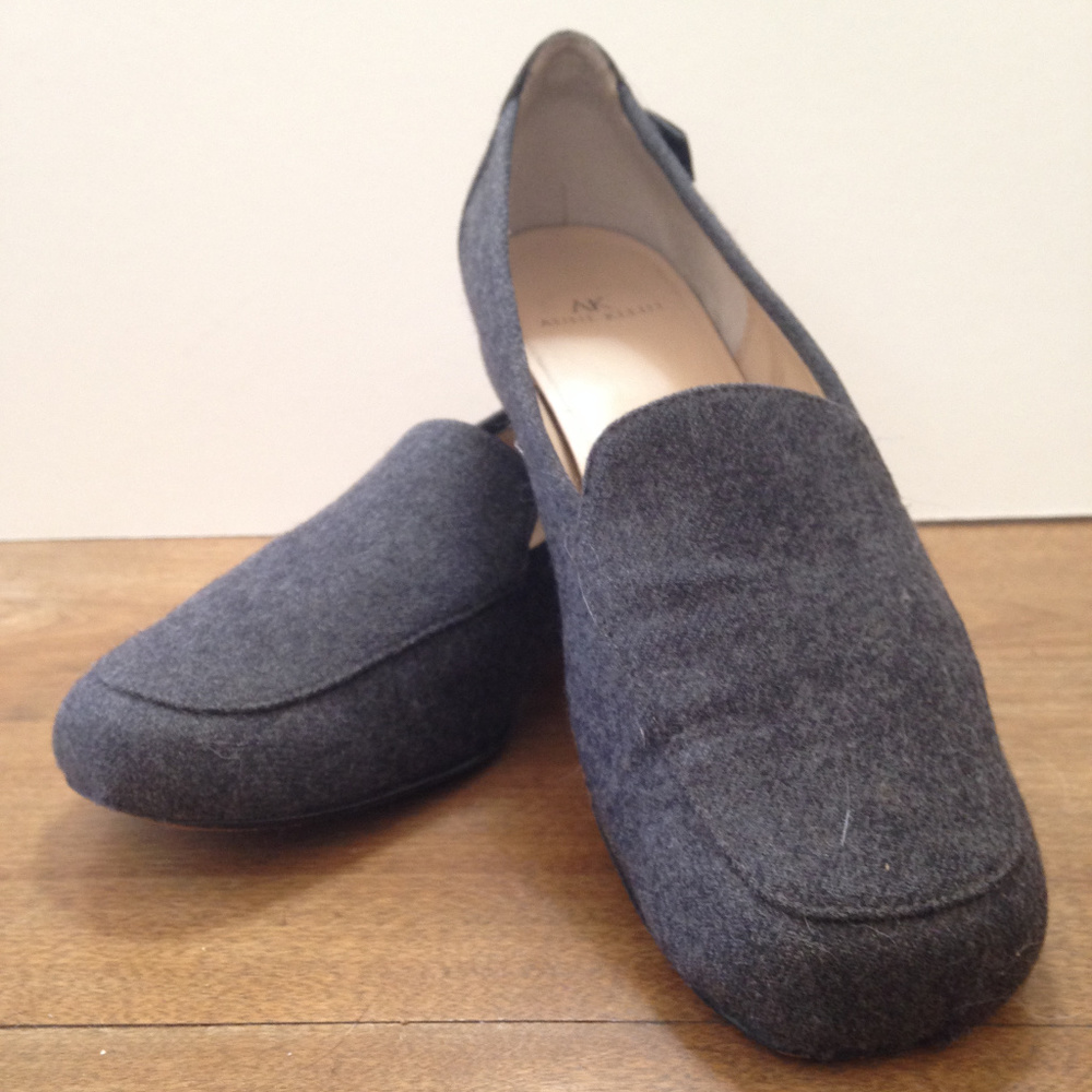 Anne Klein Gray Flannel Loafers 6.5